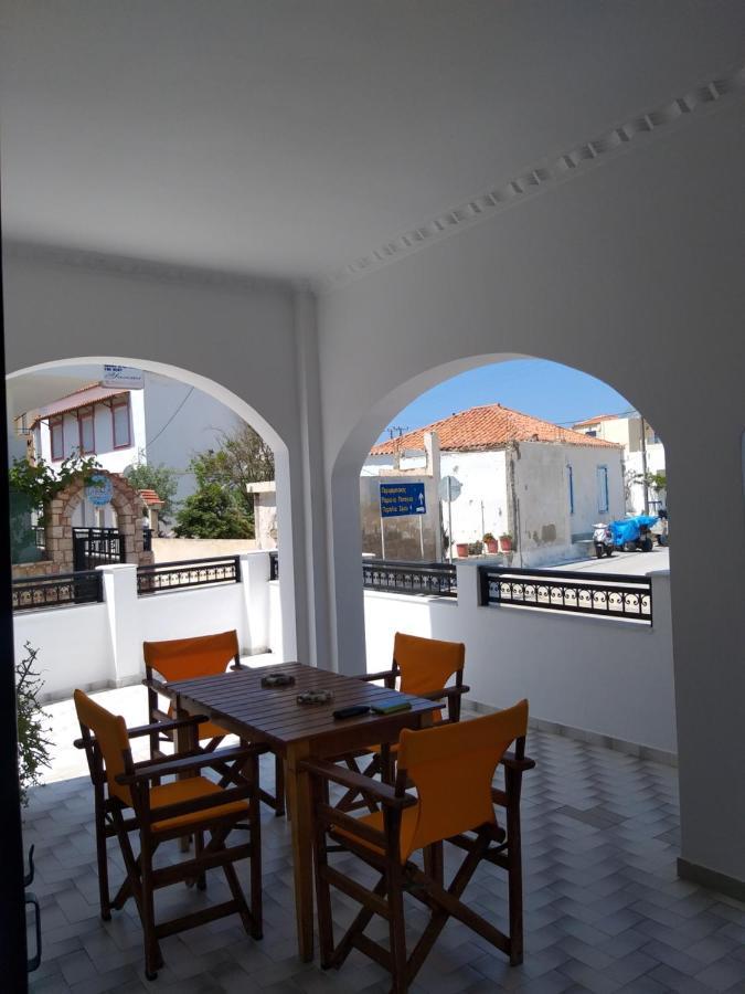 Gialos Rooms Elafonissos Buitenkant foto